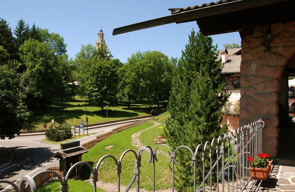 Park Hotel Villa Trunka Lunka Cavalese Exterior foto