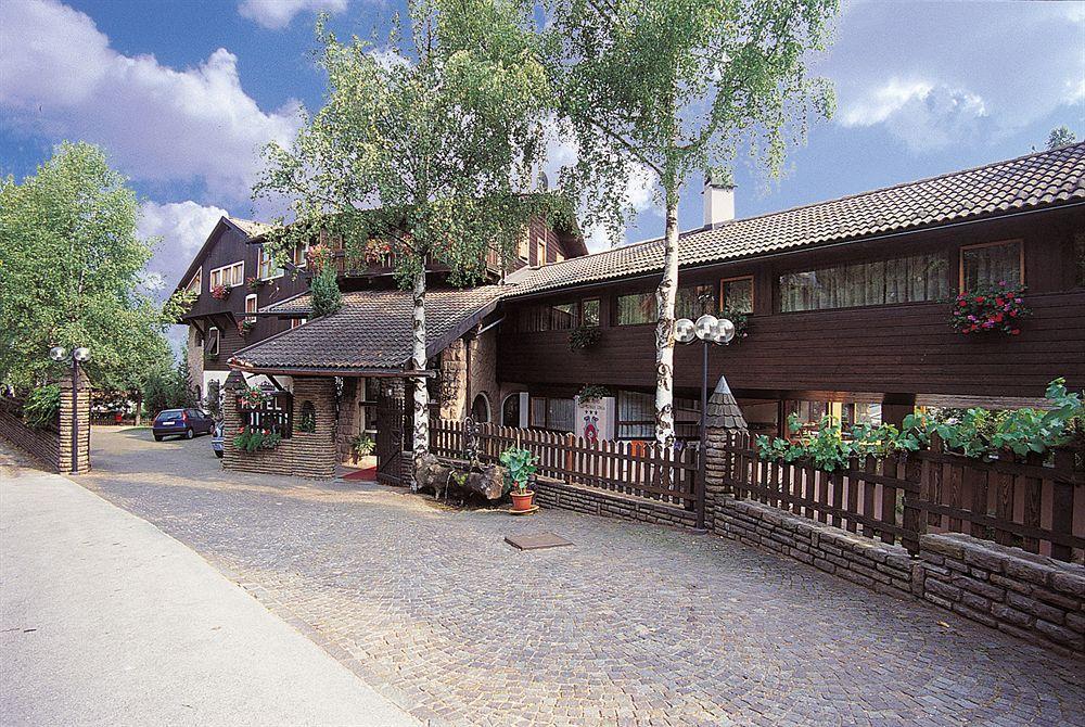 Park Hotel Villa Trunka Lunka Cavalese Exterior foto