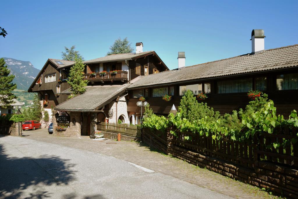 Park Hotel Villa Trunka Lunka Cavalese Exterior foto