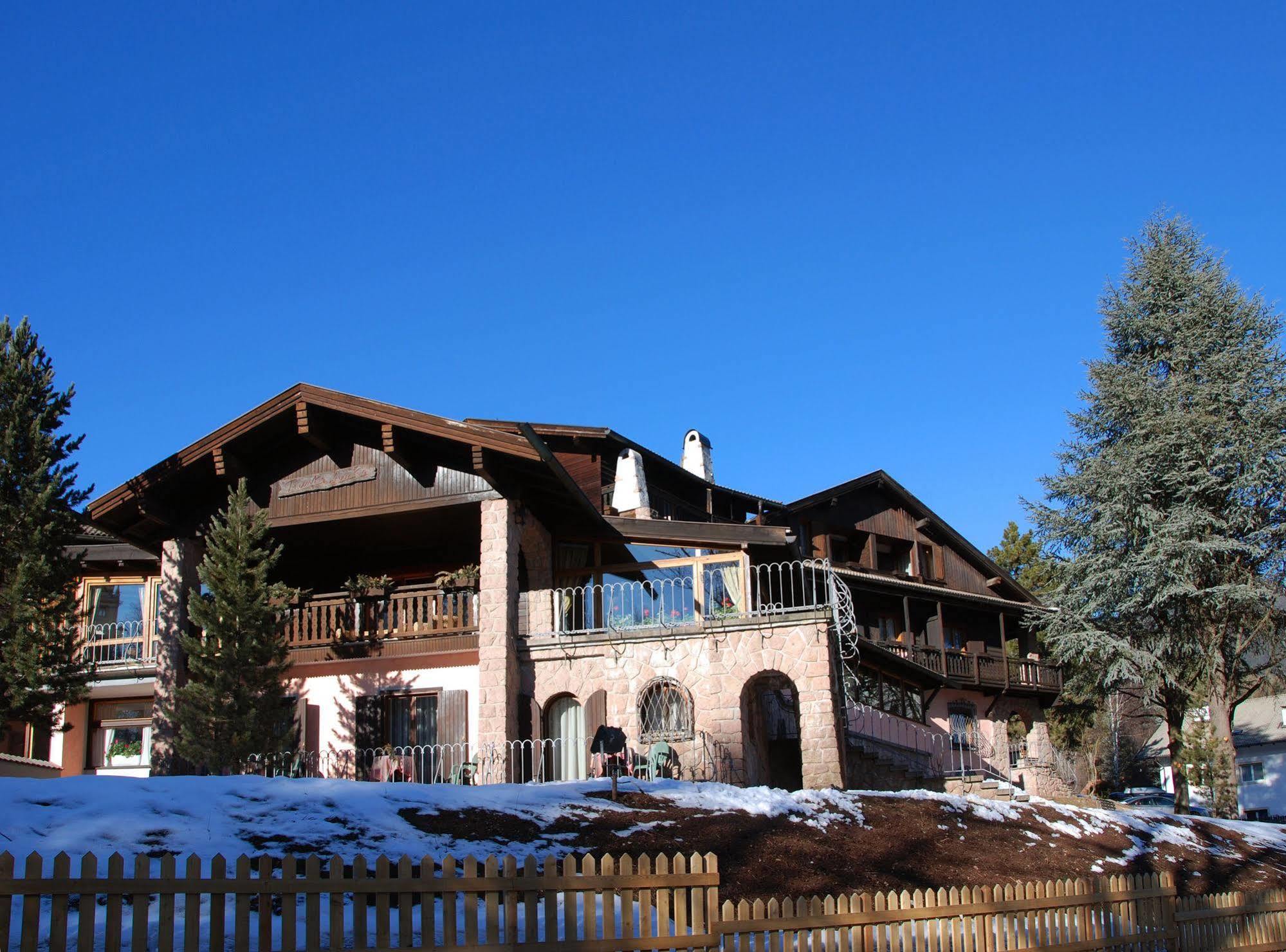 Park Hotel Villa Trunka Lunka Cavalese Exterior foto