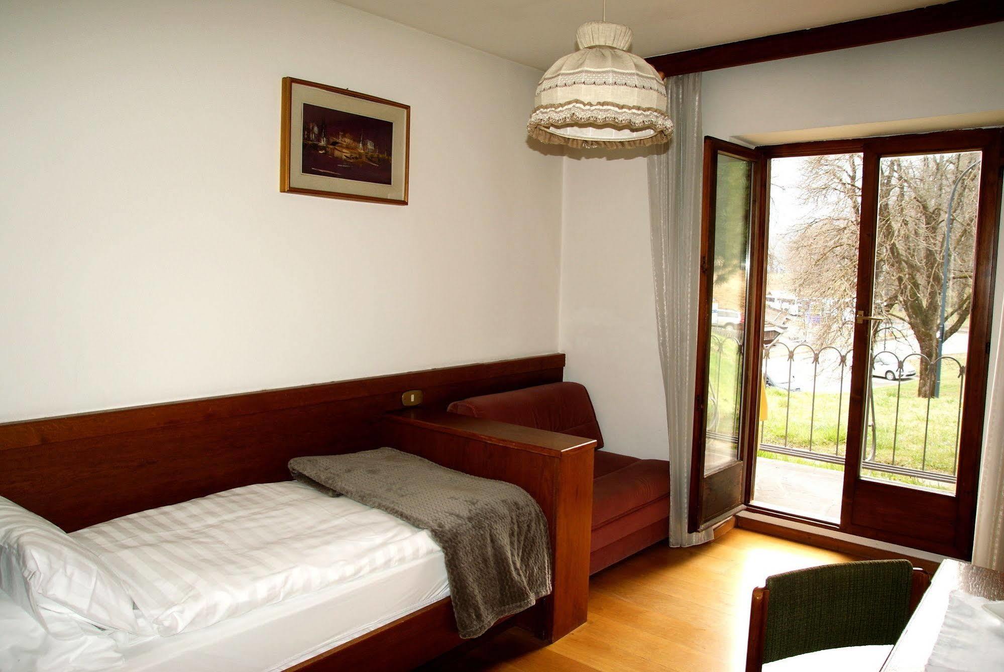 Park Hotel Villa Trunka Lunka Cavalese Exterior foto